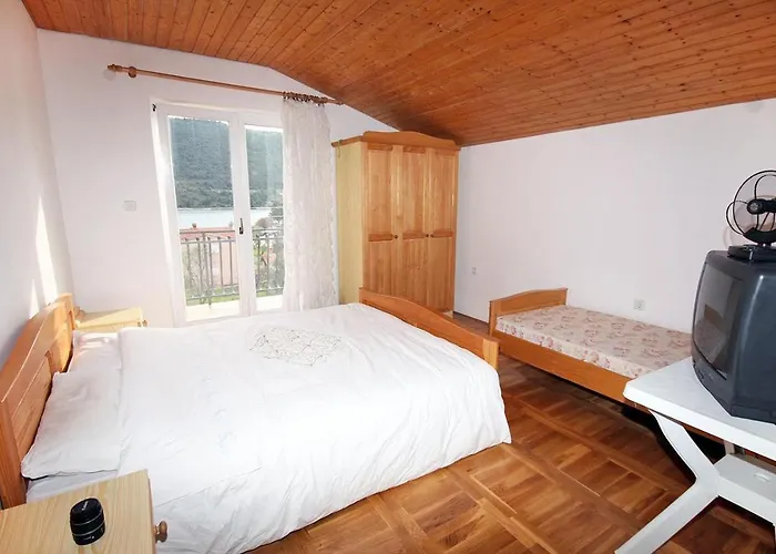 With A Parking Space Grebastica, Sibenik - 4866