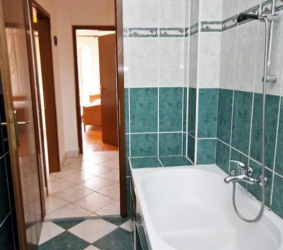 Daire With A Parking Space Grebastica, Sibenik - 4866 *